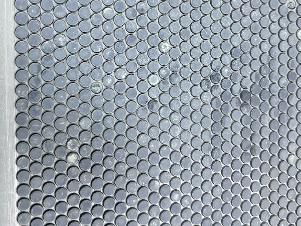 壓敏電阻用唯思特整列機擺料太合適了