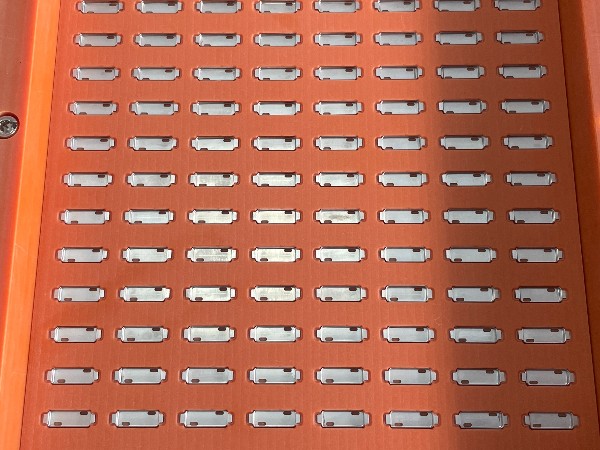 異形五金件自動整列|應用案例