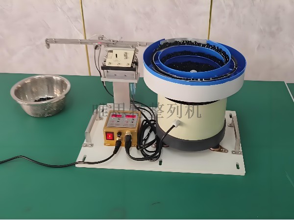 傳統振動盤OUT！現在工廠都在用零件自動整列機了